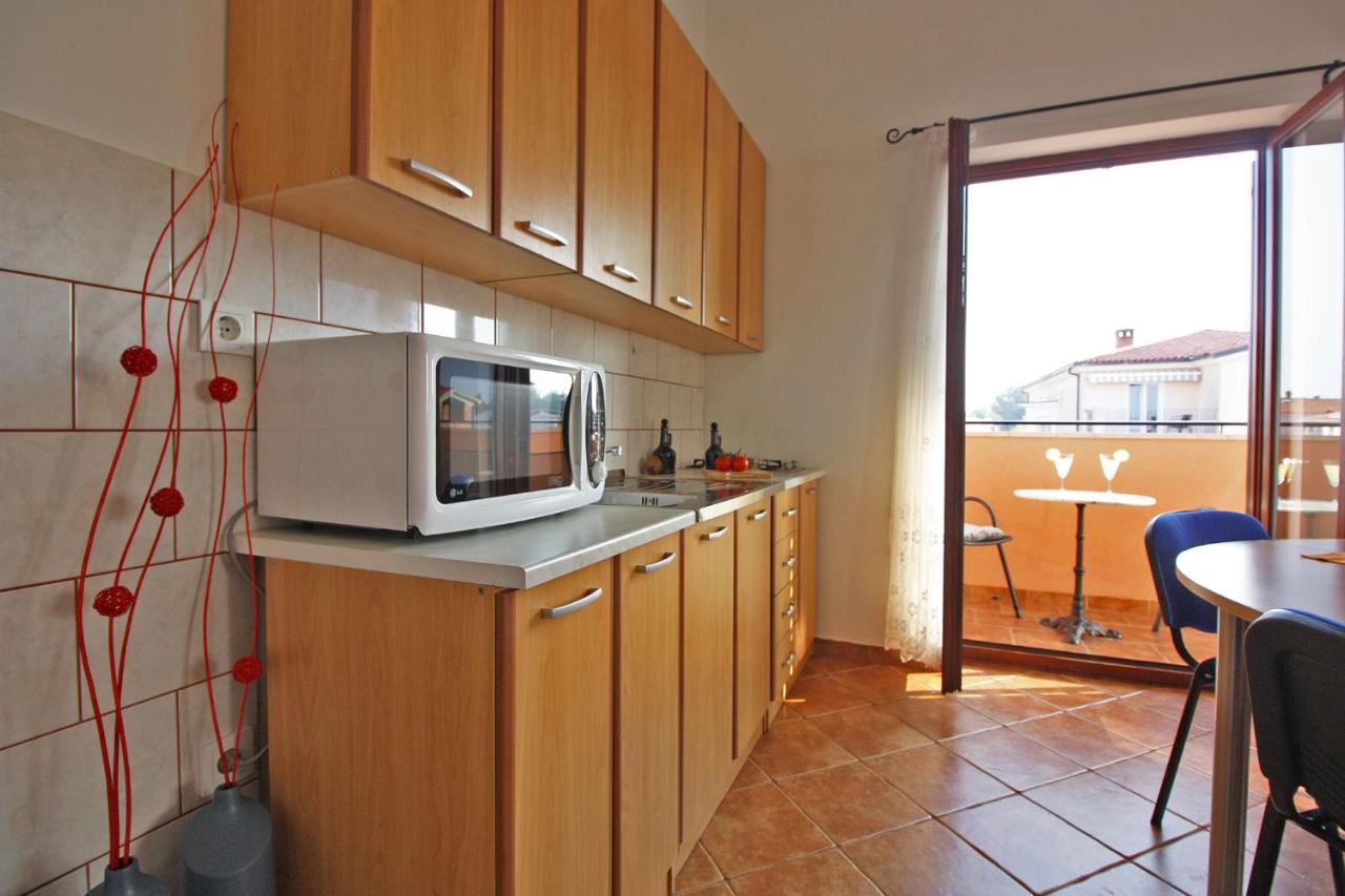 Brijunisol - 3 Apartments Top Position Near The Beautiful Beach Fažana Dış mekan fotoğraf