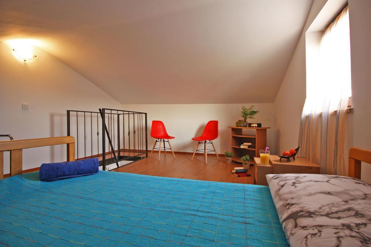 Brijunisol - 3 Apartments Top Position Near The Beautiful Beach Fažana Dış mekan fotoğraf