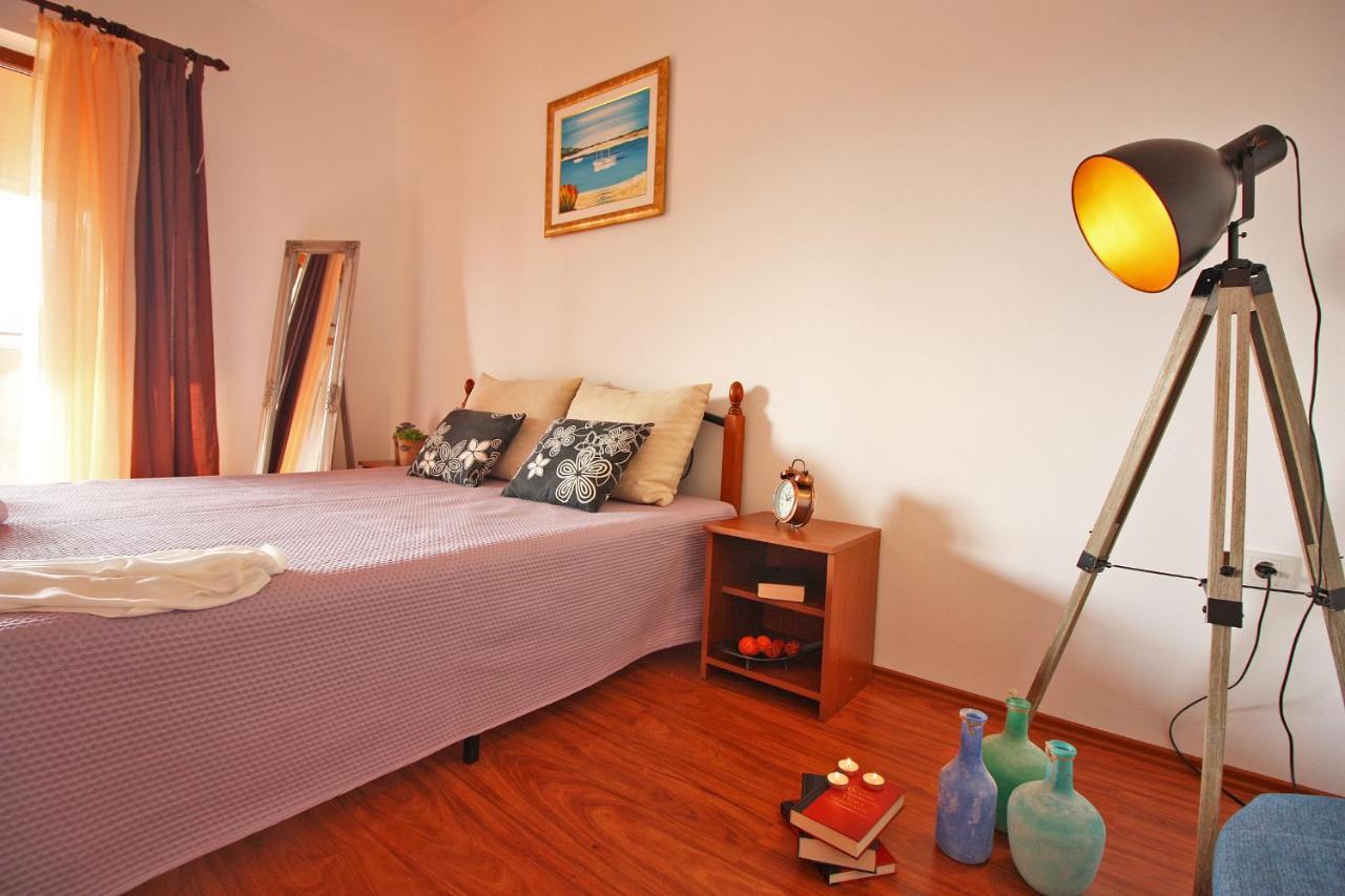 Brijunisol - 3 Apartments Top Position Near The Beautiful Beach Fažana Dış mekan fotoğraf