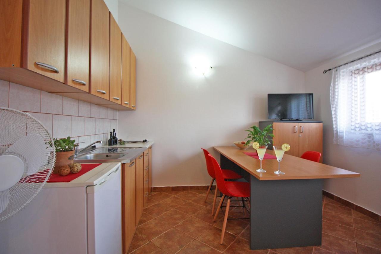 Brijunisol - 3 Apartments Top Position Near The Beautiful Beach Fažana Dış mekan fotoğraf