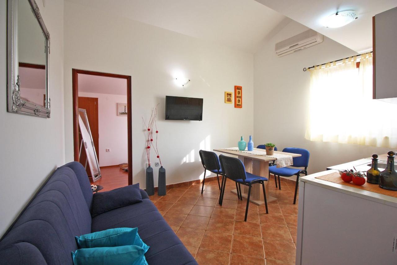 Brijunisol - 3 Apartments Top Position Near The Beautiful Beach Fažana Dış mekan fotoğraf