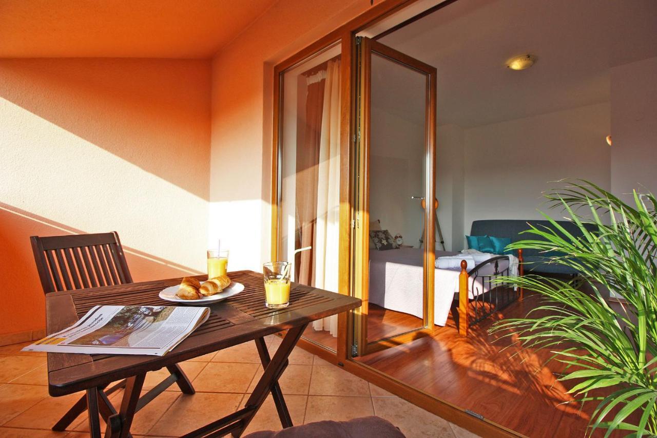 Brijunisol - 3 Apartments Top Position Near The Beautiful Beach Fažana Dış mekan fotoğraf